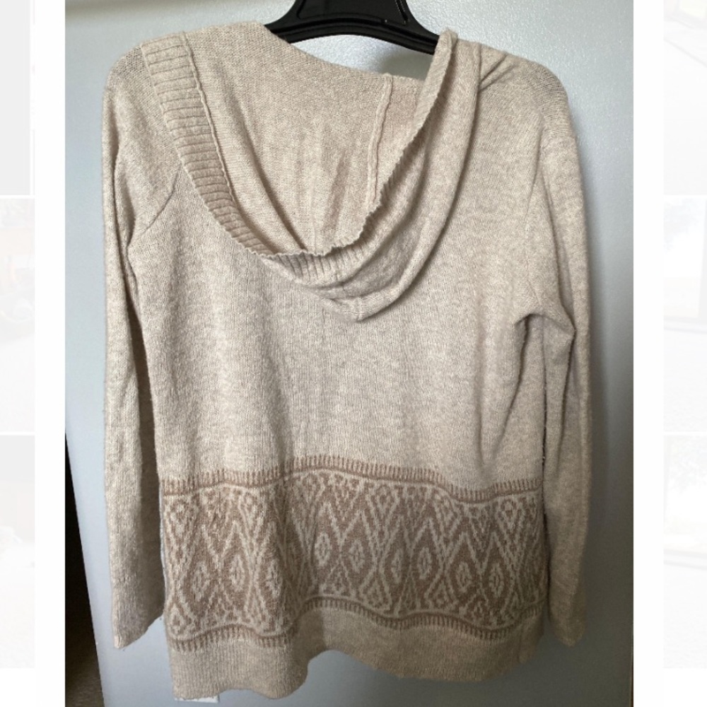 Hollister Cardigan